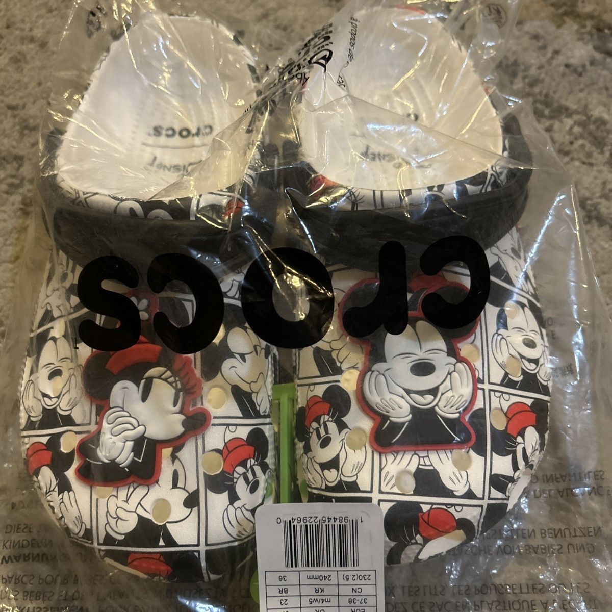 Crocs × Disney Crocs Disney Mickey and Minnie Classic Clog Size US 7 / IT 37 - 4 Thumbnail