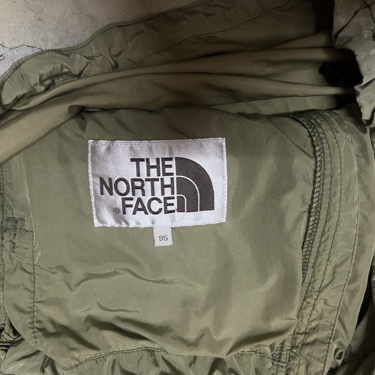 The North Face The North Face Windbreaker Light Jacket Size US M / EU 48-50 / 2 - 5 Thumbnail