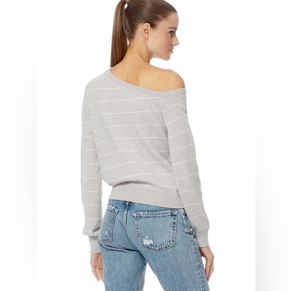 360Cashmere NEW 360 Cashmere Diane Off The Shoulder Sweater Size S Size S / US 4 / IT 40 - 2 Thumbnail