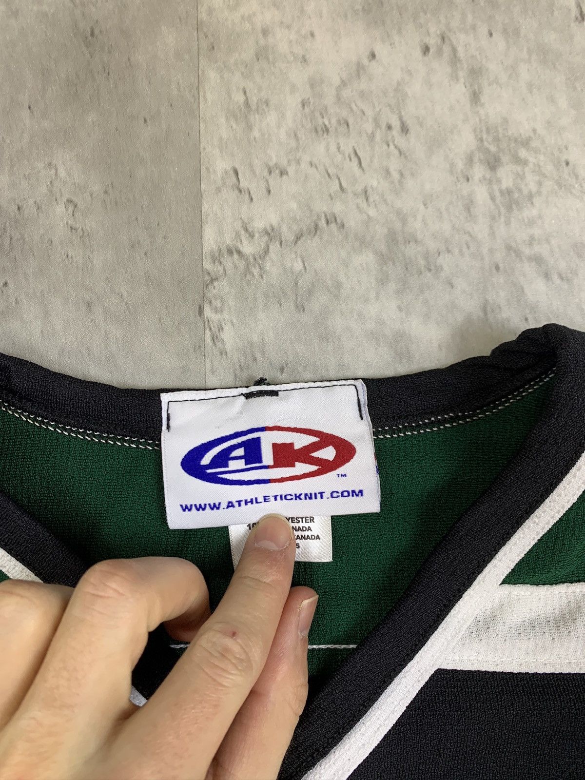 NHL Jameson Whiskey Hockey Jersey Green Black White Size US S / EU 44-46 / 1 - 5 Thumbnail