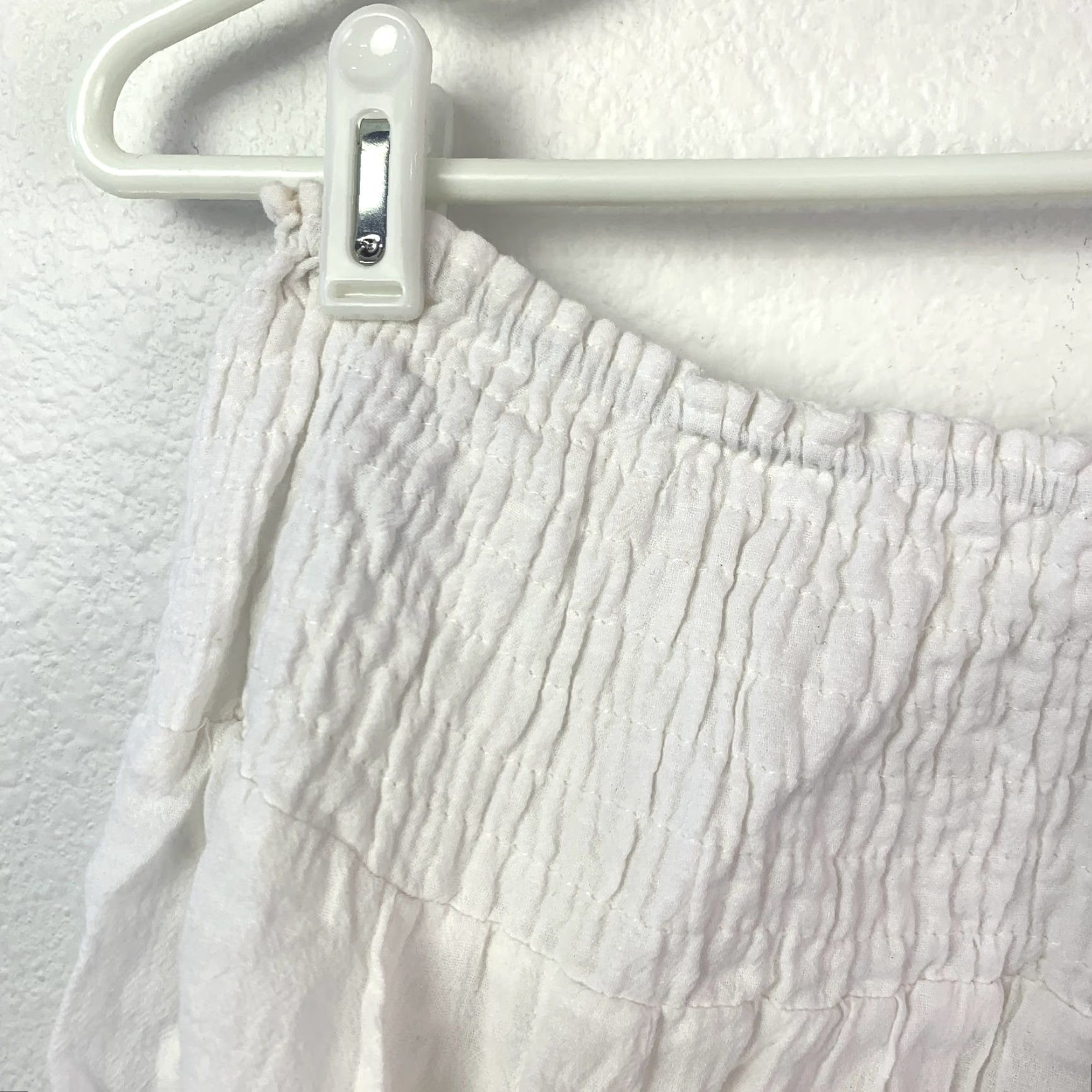 Vintage VINTAGE Blanc du Nil White Cotton Shirred Smocked Elastic Waist High-Low Skirt Women's XL Size 40" / US 18 - 4 Thumbnail