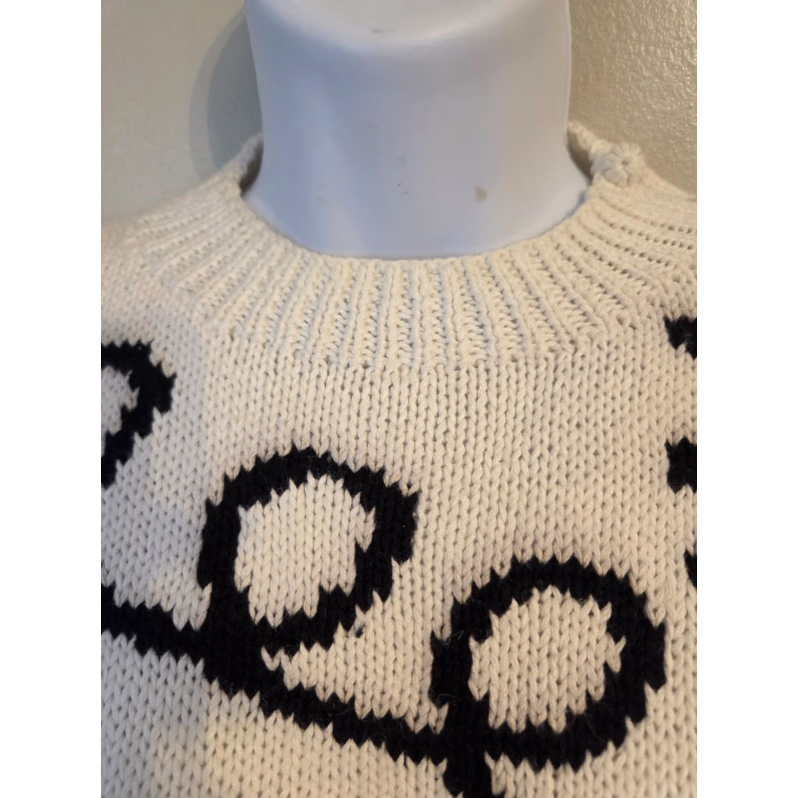 Vintage VINTAGE Jennifer Reed Sweater Womens Small Abstract Knit Crew Neck Long Sleeve Pullover White 80s 90s Size S / US 4 / IT 40 - 2 Thumbnail