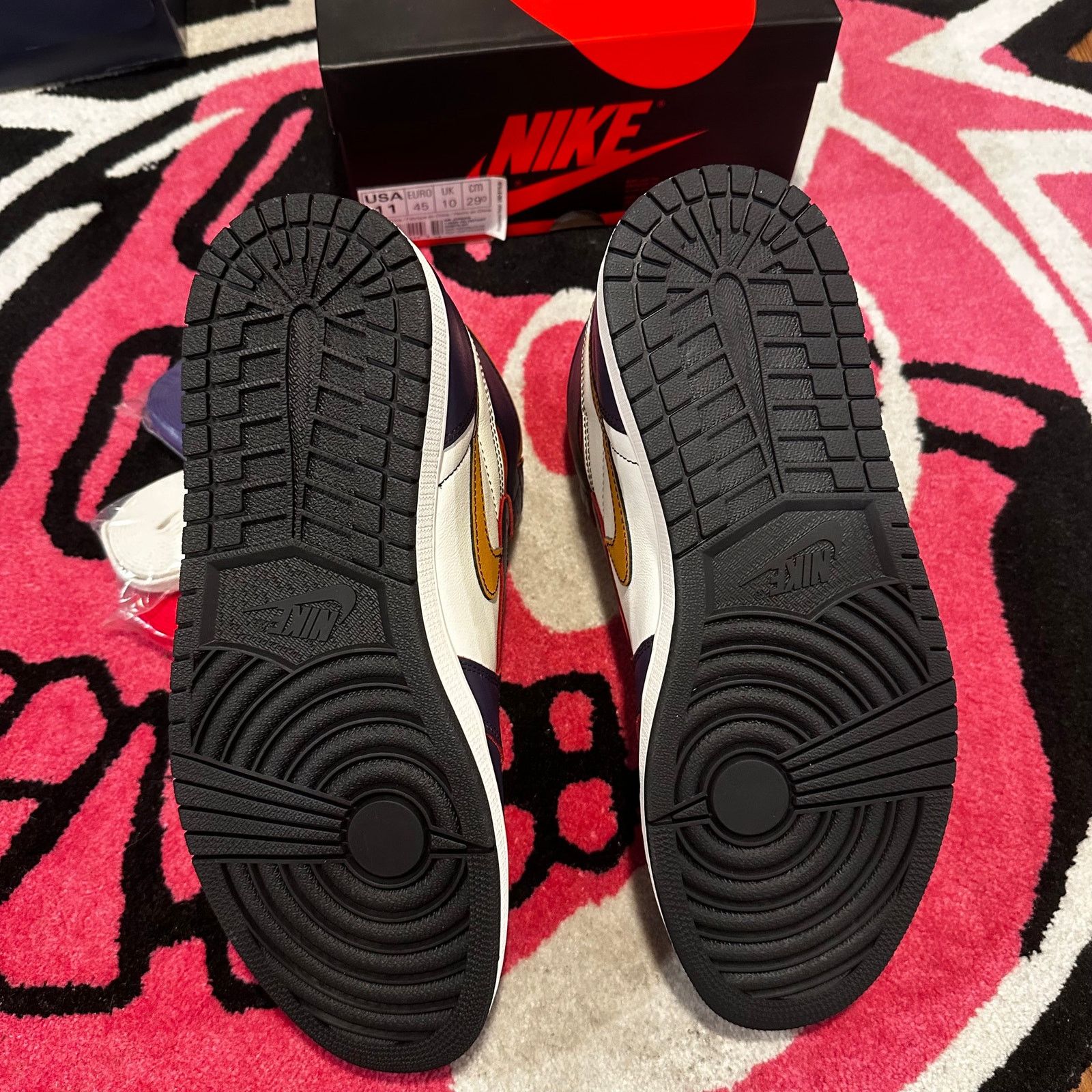 Jordan Brand Jordan 1 Retro High OG Defiant SB – LA to Chicago – Size 11 Size US 11 / EU 44 - 5 Thumbnail