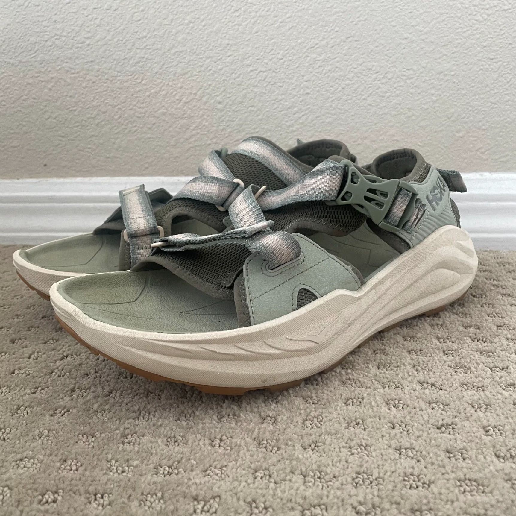 HOKA ONE ONE Infini Hike Sandals Men‎ 12.5D Tc Sea Moss Oat Milk  162570-SMLK HOKA ONE ONE Infini Hike Sandals Men 12.5D Tc Sea Moss Oat  main image 4
