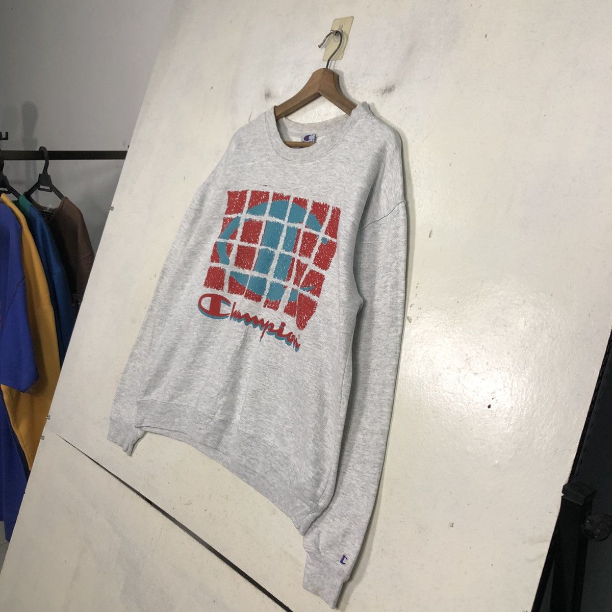 Vintage 📌Vintage Sweatshirt Crewneck Champion Big Logo Size US M / EU 48-50 / 2 - 4 Thumbnail
