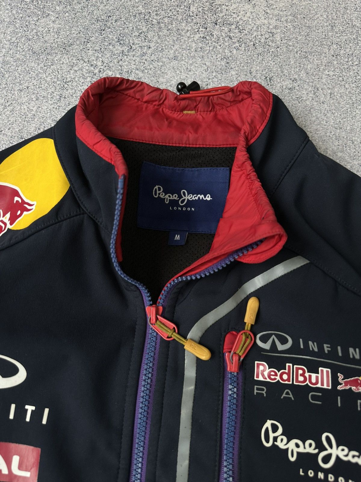 Red Bull Red Bull Racing Formula 1 Men’s Pepe Jeans Softshell Jacket Size US M / EU 48-50 / 2 - 4 Thumbnail