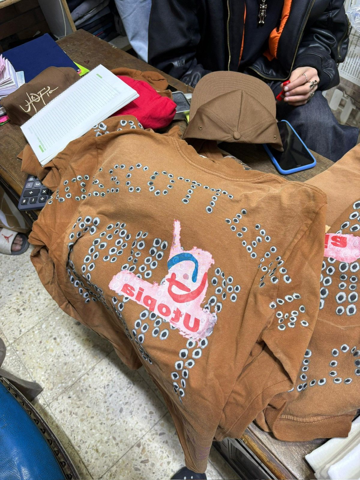 Travis Scott CANCELLED UTOPIA EGYPT MERCH 🇪🇬 Size US L / EU 52-54 / 3 - 3 Thumbnail
