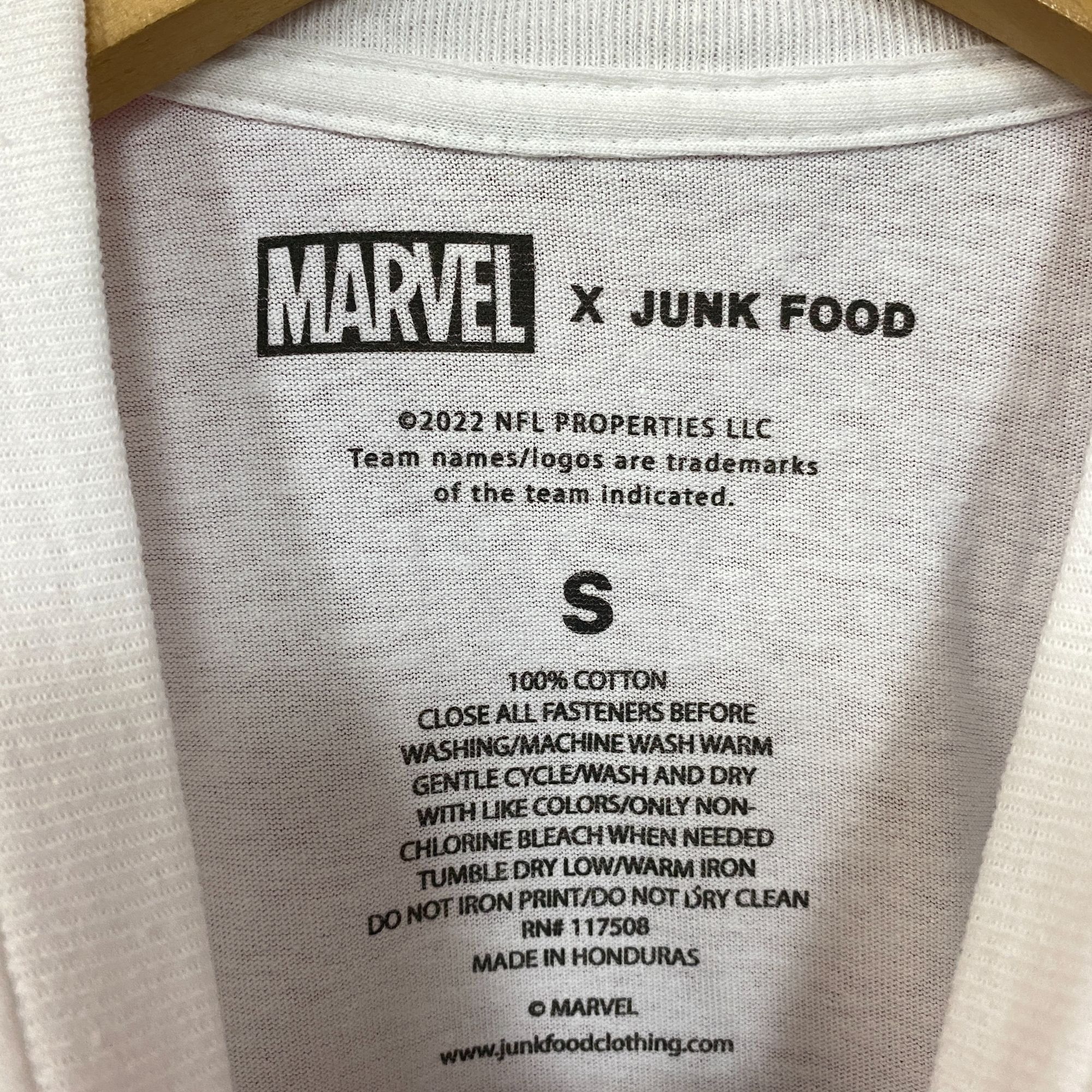 Junk Food Junk Food X Marvel The Avengers Indianapolis Colts For the S Size US S / EU 44-46 / 1 - 4 Thumbnail