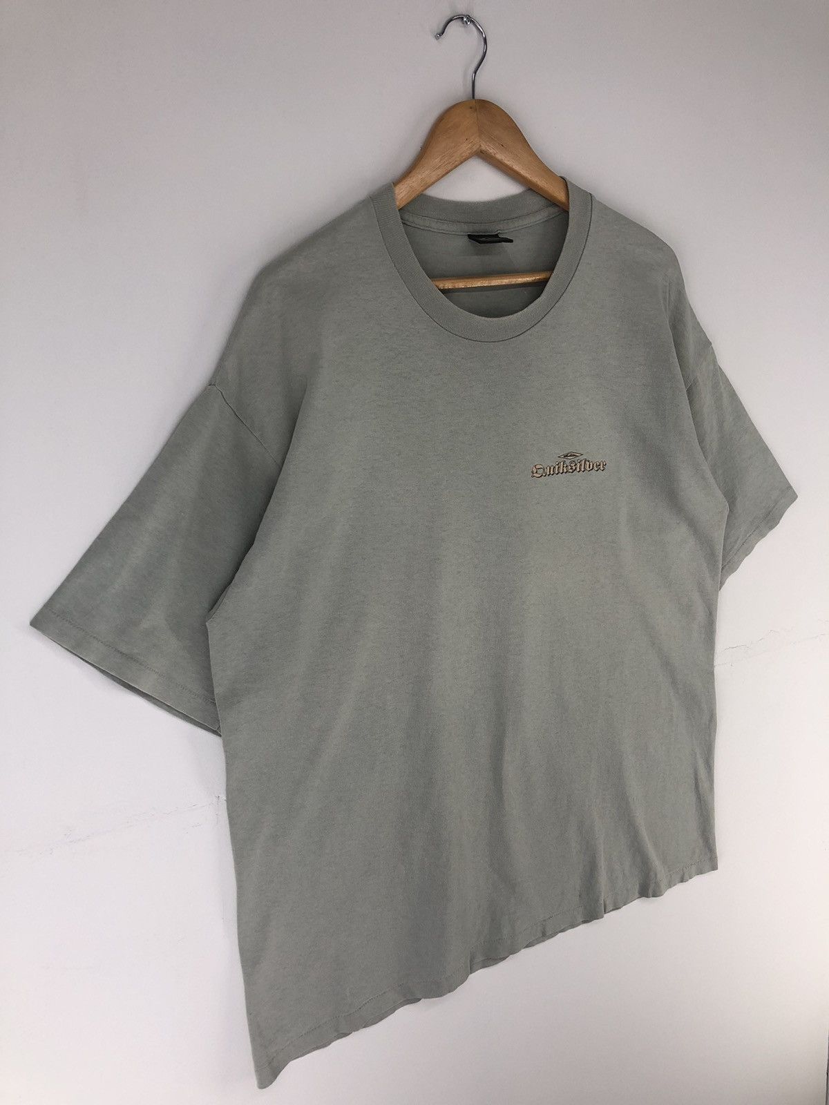 Quiksilver Vintage Quiksilver Big Logo Distressed Tshirt Size US XL / EU 56 / 4 - 3 Thumbnail