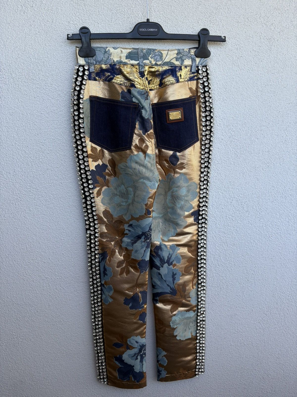 Dolce & Gabbana Dolce & Gabbana denim trousers with crystals high waisted Size 26" / US 2 / IT 38 - 15 Thumbnail