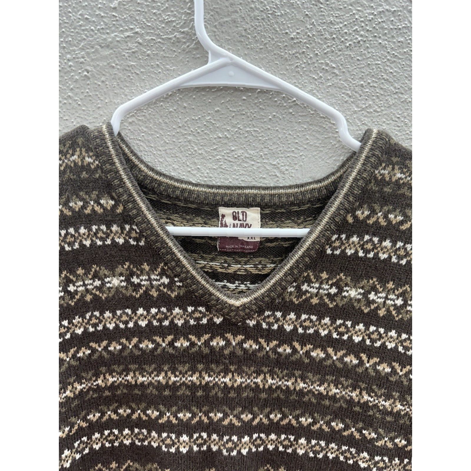 Old Navy VINTAGE Old Navy Mens Sweater Brown Fair Isle Long Sleeve V-Neck 2XL Wool Knit Pullover Regular Mens Holiday, Vintage, 90s, Outdoor Size US XXL / EU 58 / 5 - 3 Thumbnail