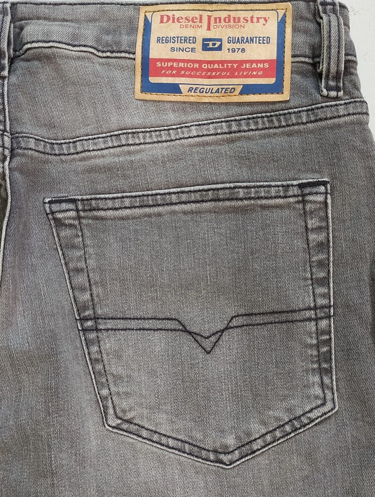 Diesel Diesel D-LUSTER L.32 MENS JEANS T/9621 Size US 30 / EU 46 - 10 Thumbnail