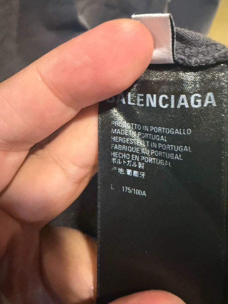 Balenciaga Balenciaga Embroidered Coke Short Sleeve Grey Size US L / EU 52-54 / 3 - 7 Thumbnail
