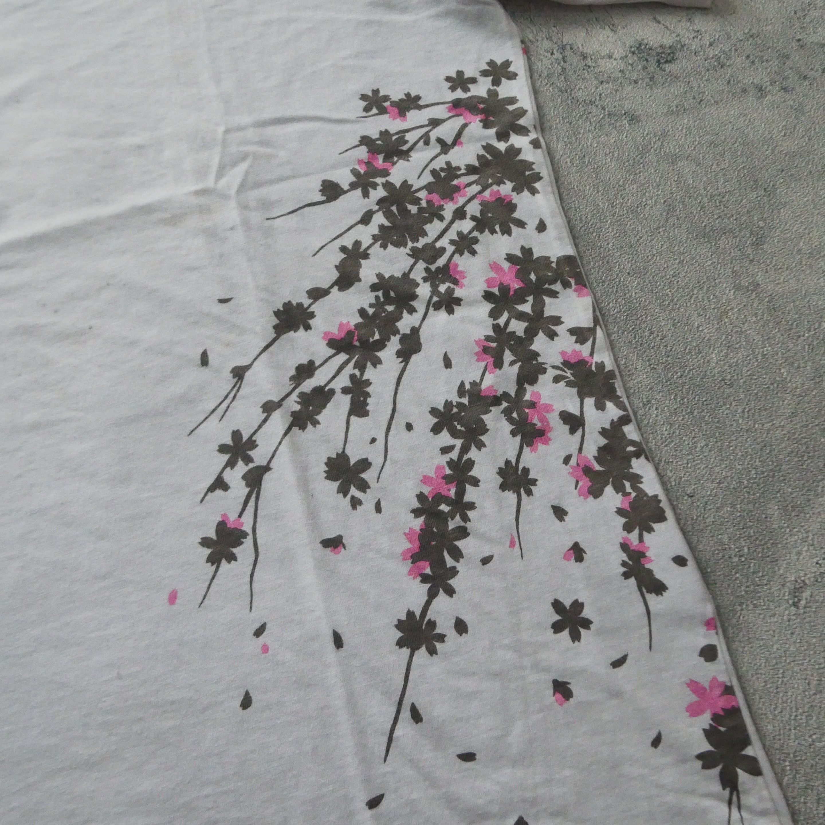Japanese Brand Vintage Japanese Brand Oriental Sakura White Tshirt Size US L / EU 52-54 / 3 - 2 Thumbnail