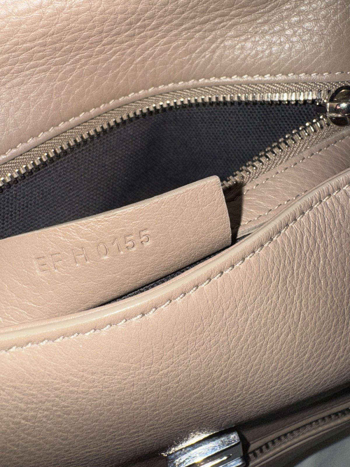 Givenchy Givenchy Grained Calfskin Medium Pandora Pure Flap Bag Size ONE SIZE - 5 Thumbnail