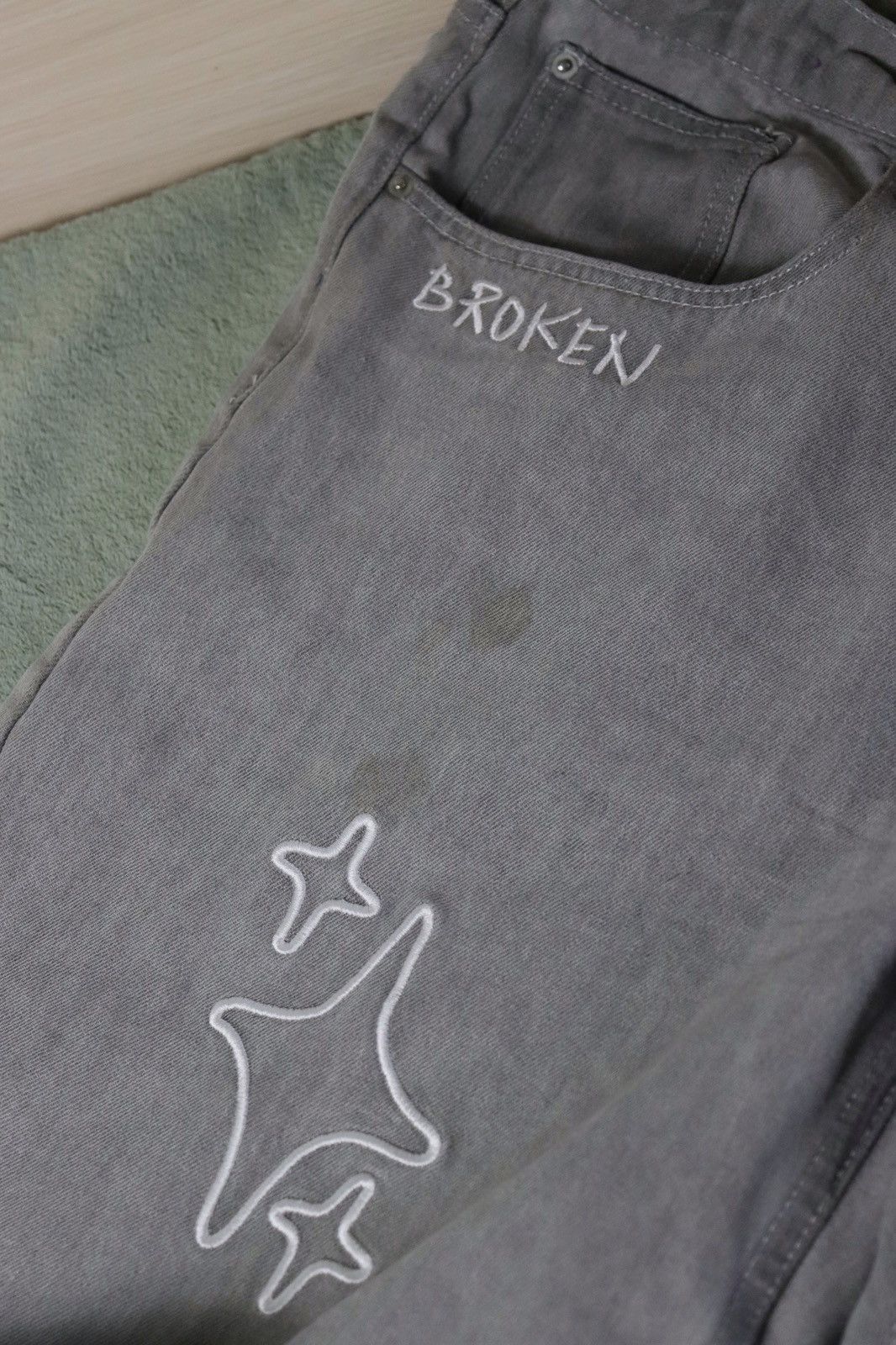 Broken Planet Broken Planet Market Recycled Cotton Jeans Grey Stars Y2K Size US 36 / EU 52 - 7 Thumbnail