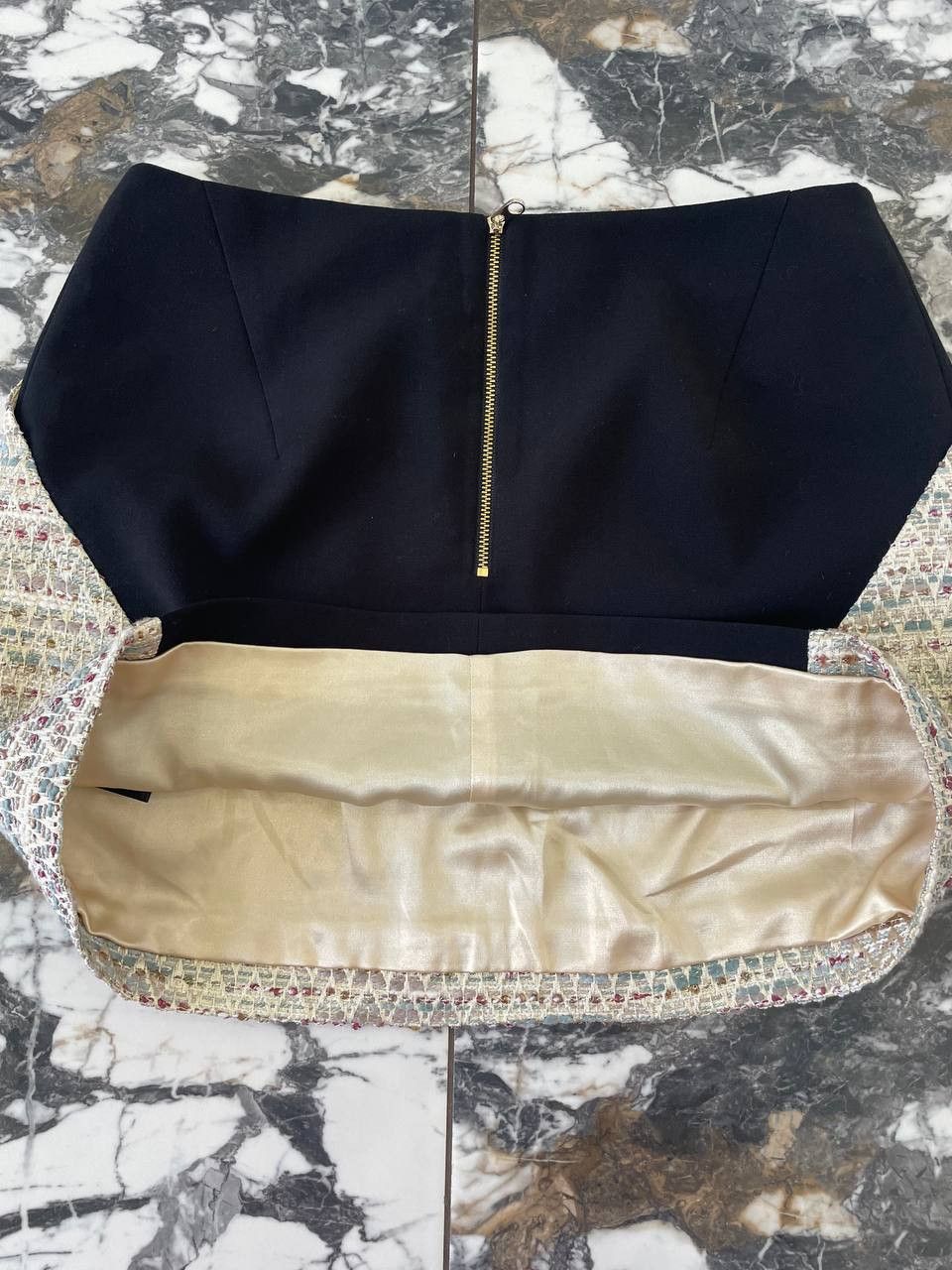 Ted Baker Ted Baker Geometric Tweed Skirt Size2 UK10 Gold Thread Lined Size 28" / US 6 / IT 42 - 9 Thumbnail