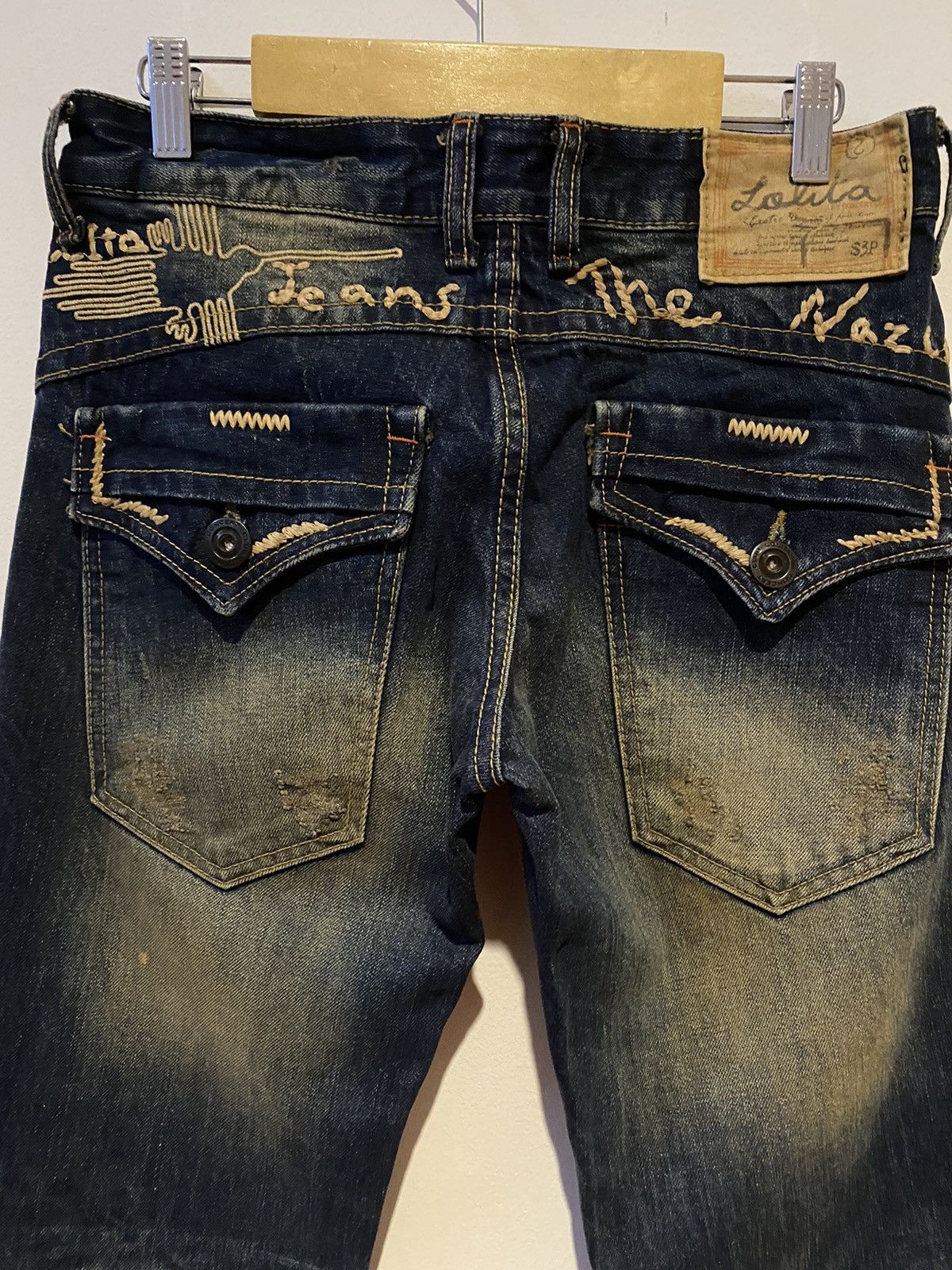 Japanese Brand × Tornado Mart Distressed Yoshitomo Nara X Lolita Cross Low Rise Jeans Size US 28 / EU 44 - 9 Thumbnail