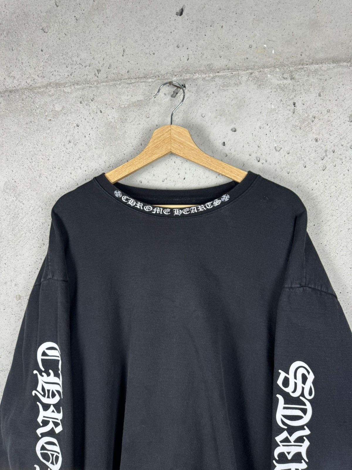 Chrome Hearts Chrome Hearts Black Spellout Crewneck - XLarge Size US XL / EU 56 / 4 - 3 Thumbnail
