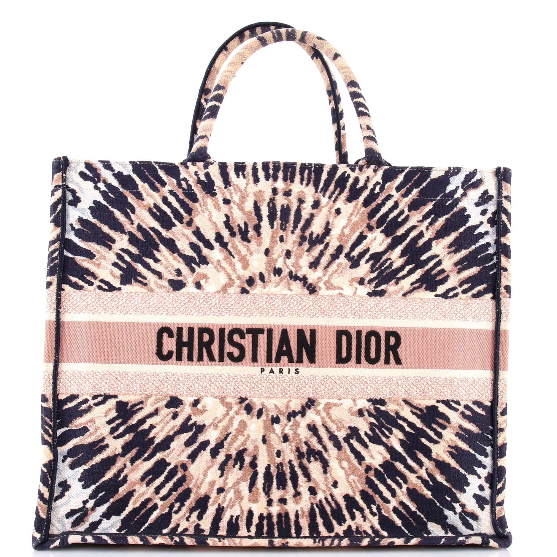 Dior Book Tote Size ONE SIZE - 1 Thumbnail