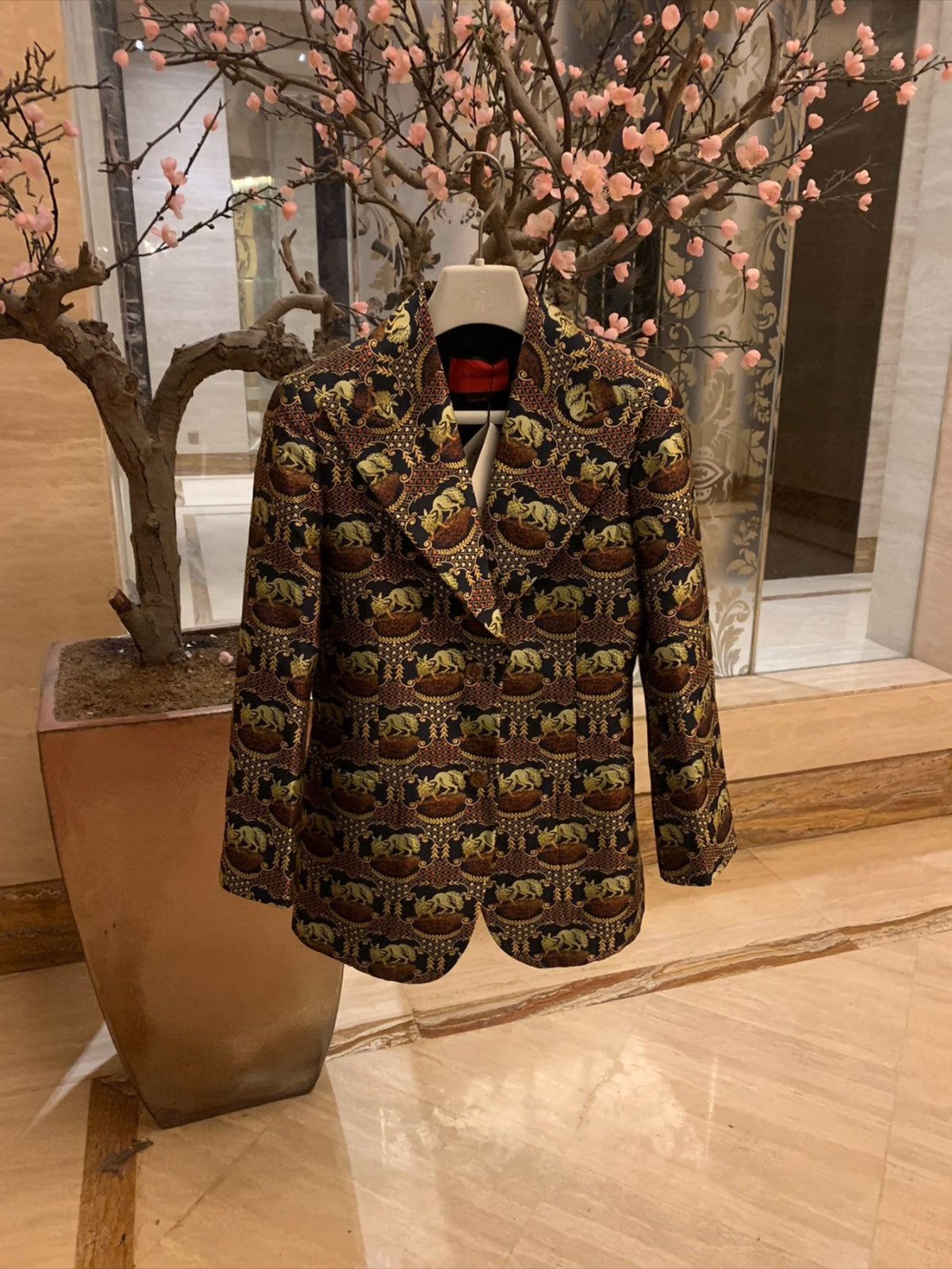 Gucci Runway print suit jacket