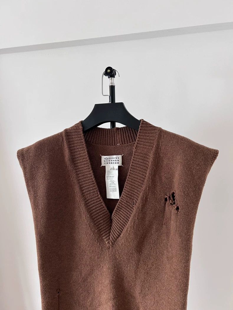Maison Margiela Maison Margiela Tapestry sweater vest 2501-Nextarrow Size US L / EU 52-54 / 3 - 3 Thumbnail