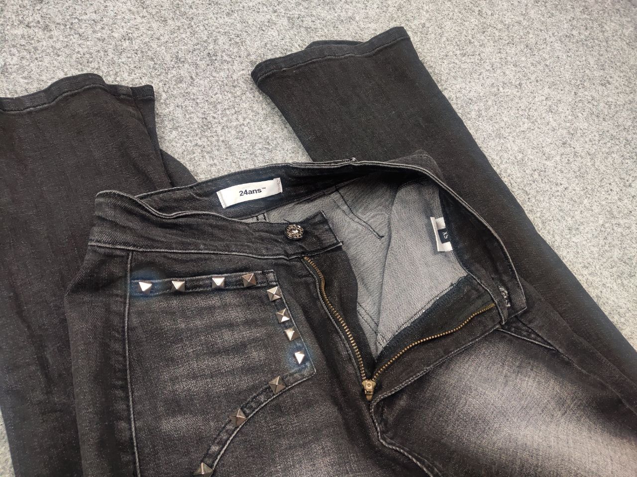 Le Grande Bleu (L.G.B.) 24ans Japan Design L.G.B. Silver Black Pocket Flared Jeans Size 26" / US 2 / IT 38 - 14 Thumbnail
