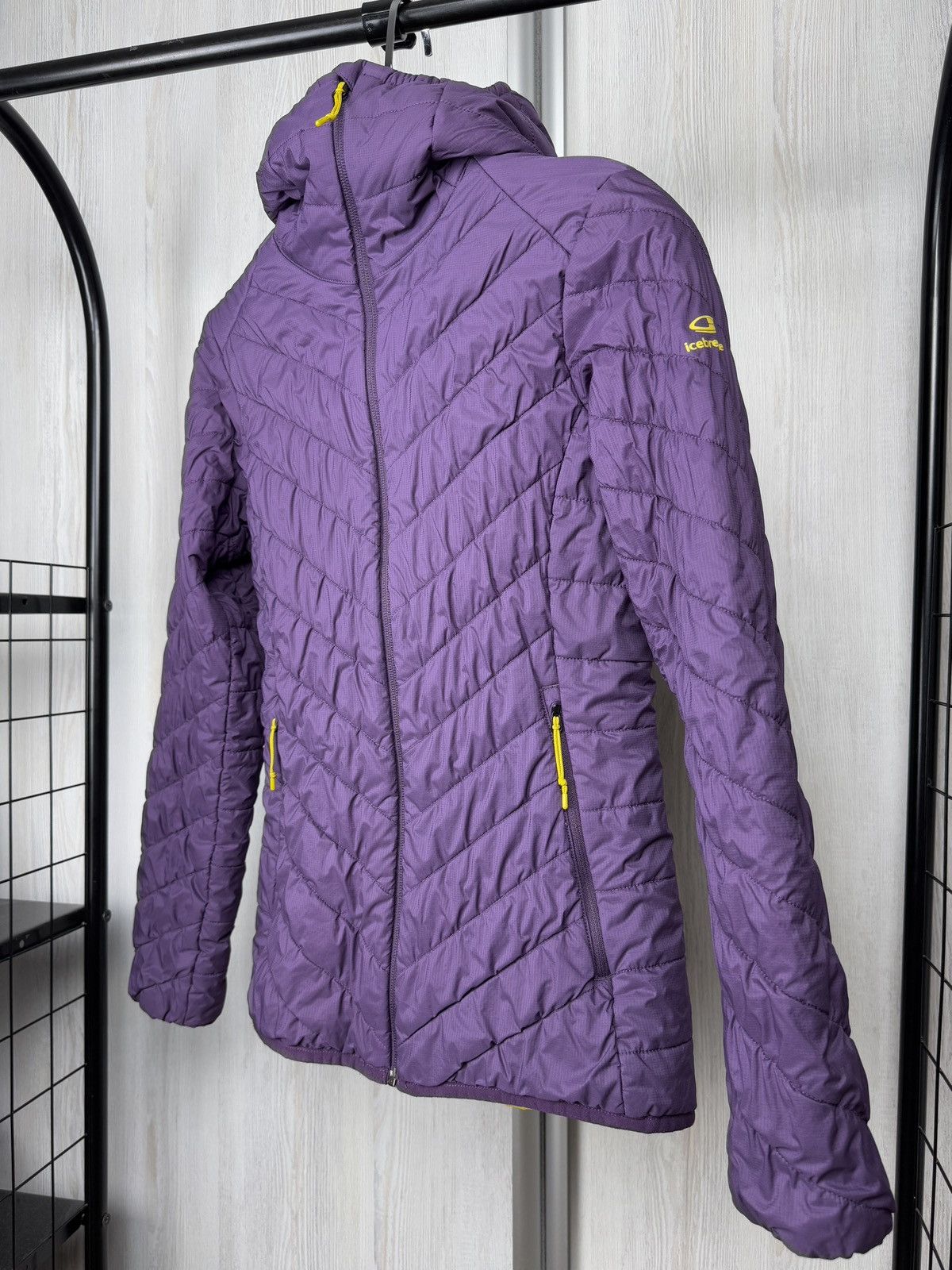 Icebreaker Icebreaker Women’s MerinoLOFT Hyperia Lite Hooded Jacket Size S / US 4 / IT 40 - 5 Thumbnail