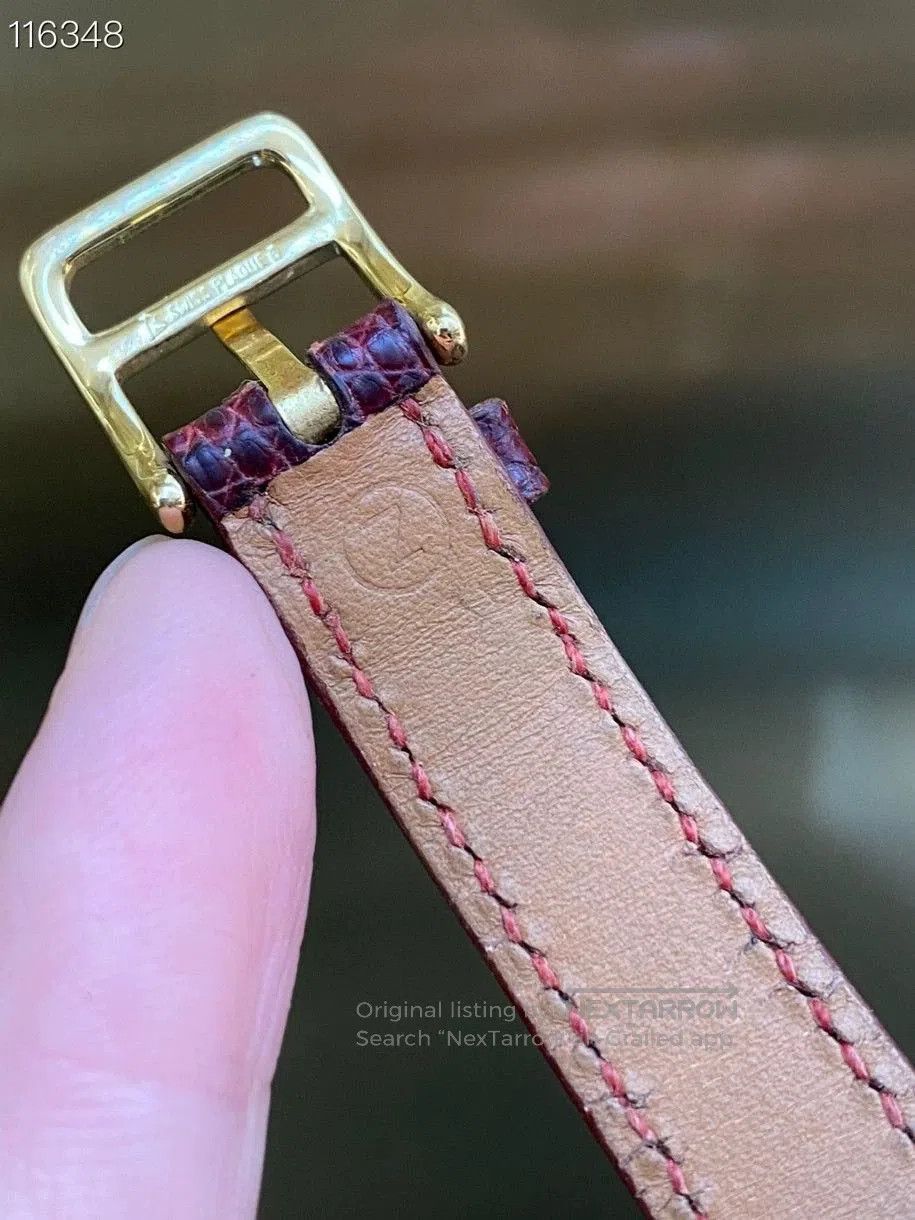 Hermès 075135 Red Gold Kelly Watch.