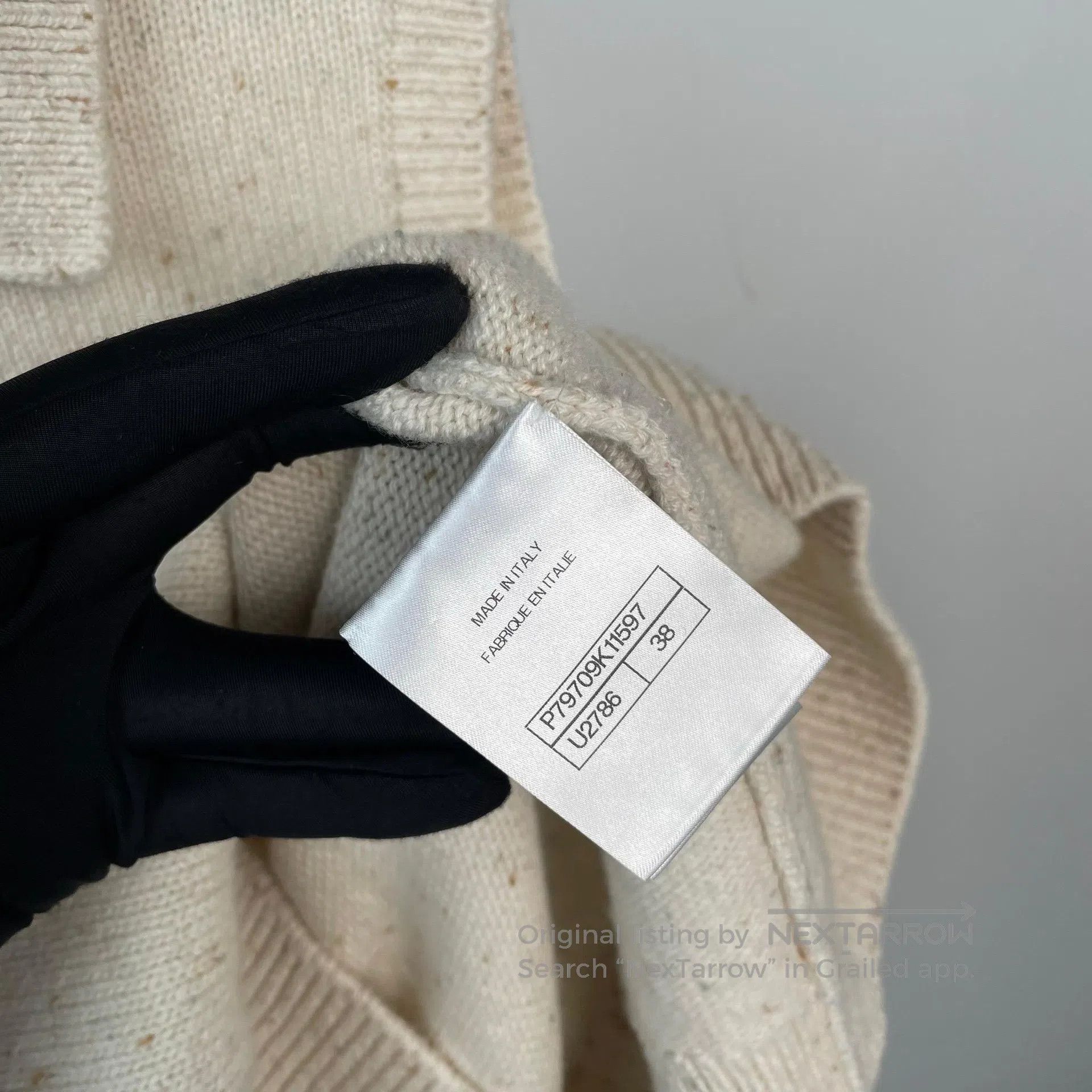 Chanel Chanel Ski Series Beige Bow Tie Wool Cashmere Vest Vest| Size XS / US 0-2 / IT 36-38 - 6 Thumbnail