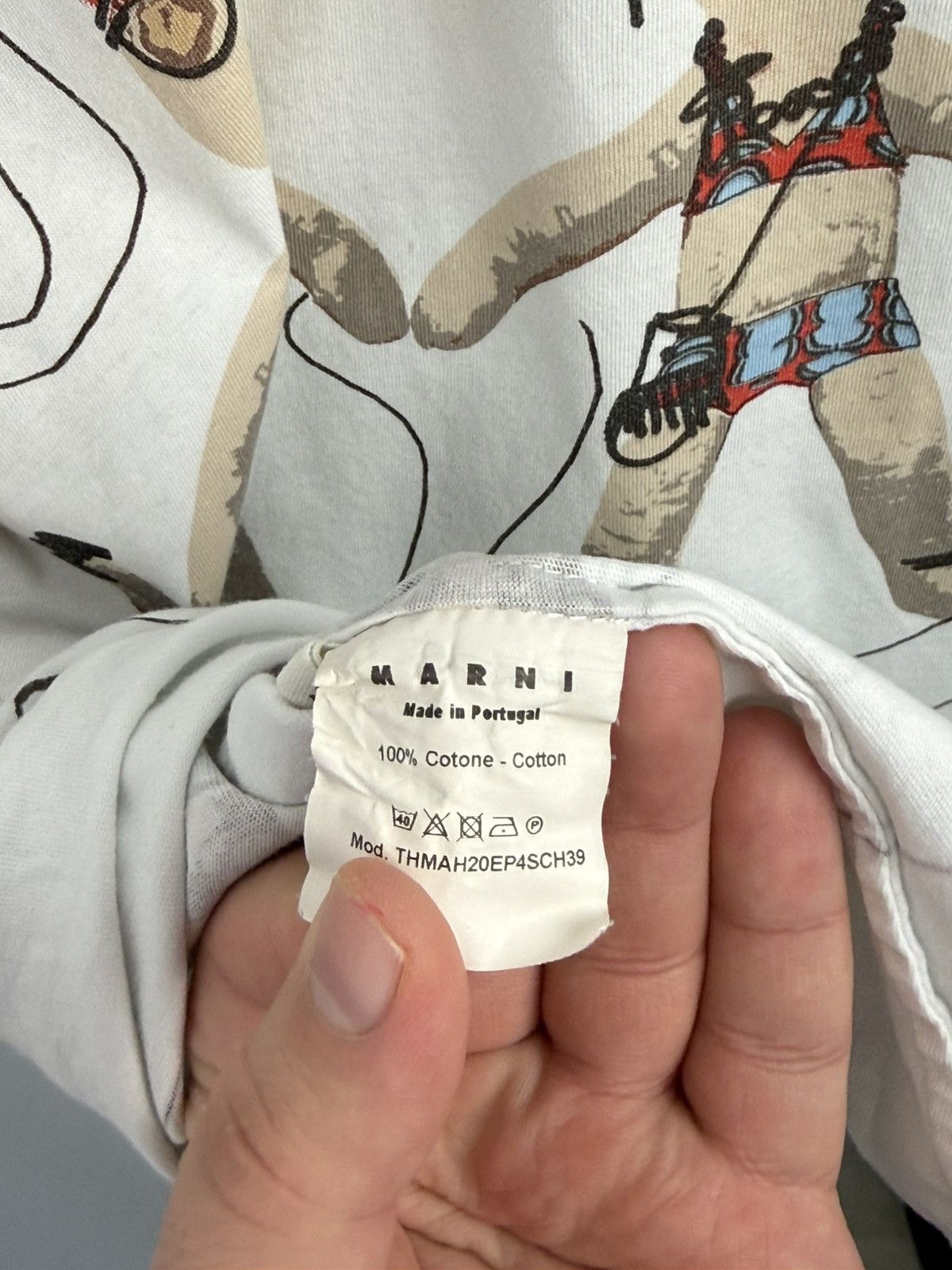 Marni Marni Designer T-Shirt Art Rare Tee Marni Size: 44 Size M / US 6-8 / IT 42-44 - 7 Thumbnail