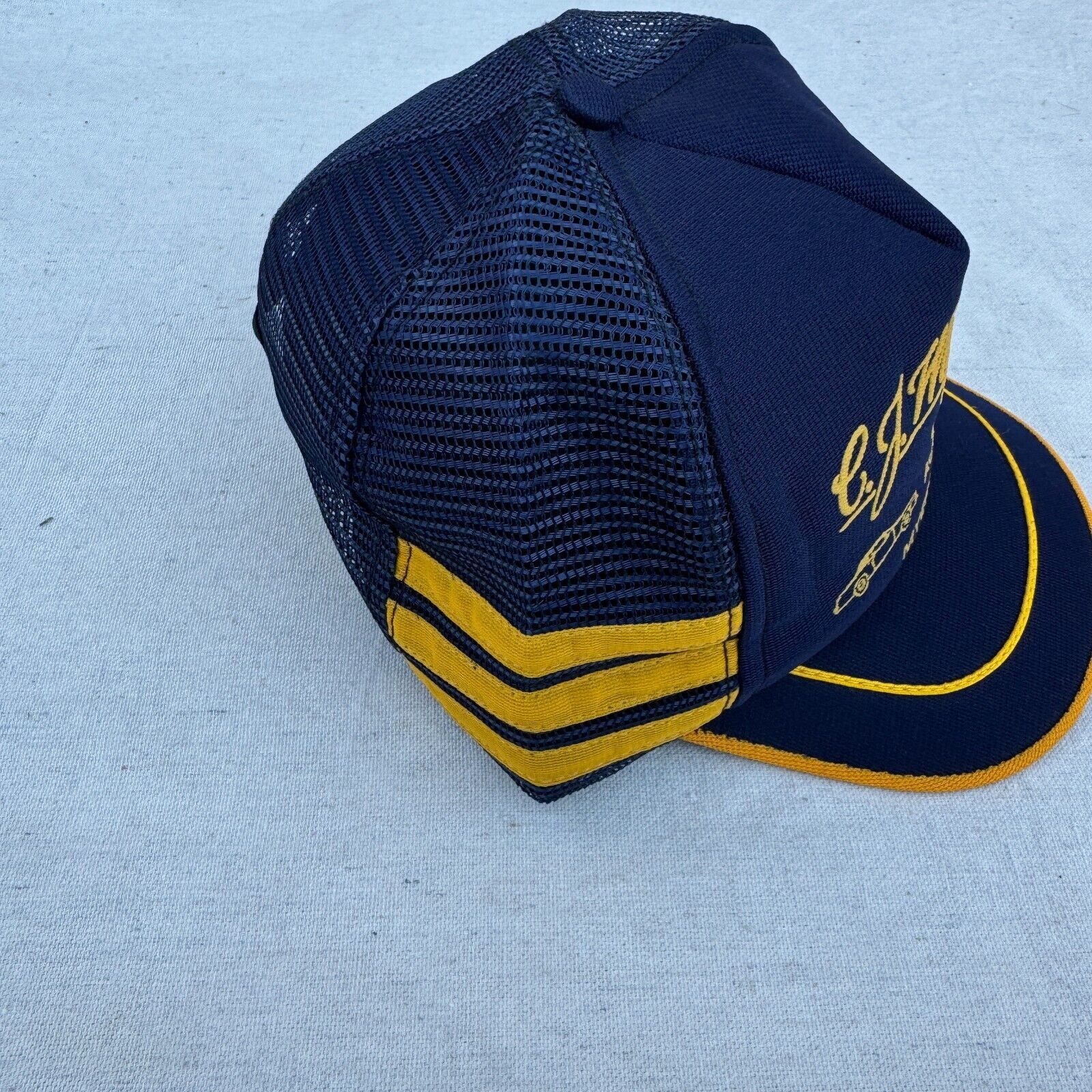 Vintage Vintage C J Wagner Inc 3 Stripe Mesh Snapback Trucker Hat Size ONE SIZE - 3 Thumbnail