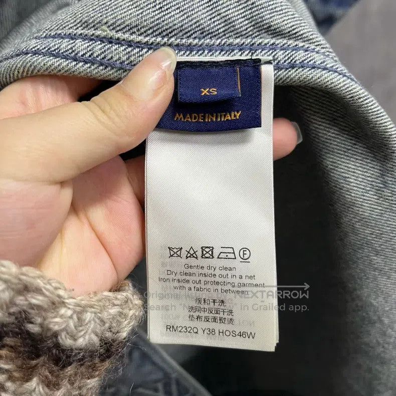Louis Vuitton Louis Vuitton Blue Brand Logo Embossed Single-Breasted Sho Size US XS / EU 42 / 0 - 3 Thumbnail