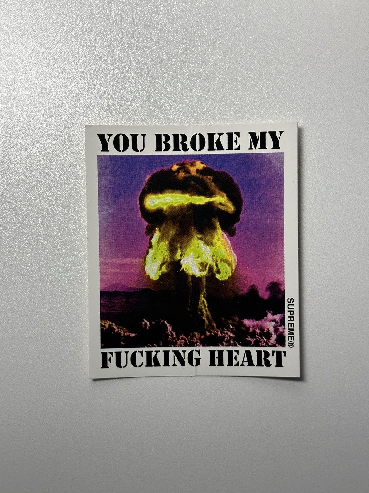 Supreme Supreme You Broke My Heart Sticker Size ONE SIZE - 1 Thumbnail