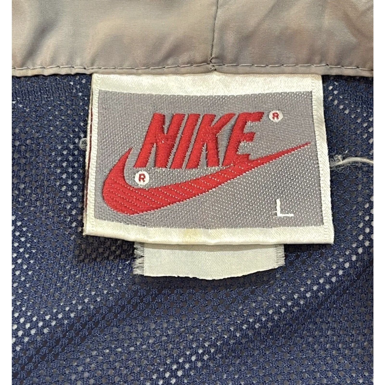 Nike VINTAGE Nike Windbreaker Jacket Mens L 90s 80s Blue Zip Swoosh Logo USA Sports Lightweight Full Zip Jacket Men Size US L / EU 52-54 / 3 - 3 Thumbnail