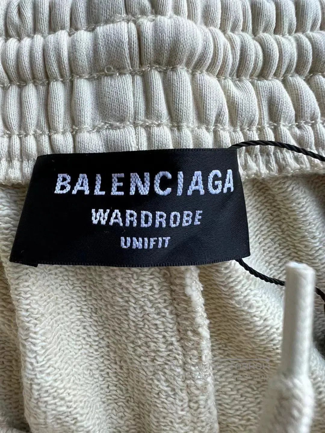 Balenciaga Balenciaga Solid Embroidered Coke Shorts. Size US 28 / EU 44 - 3 Thumbnail