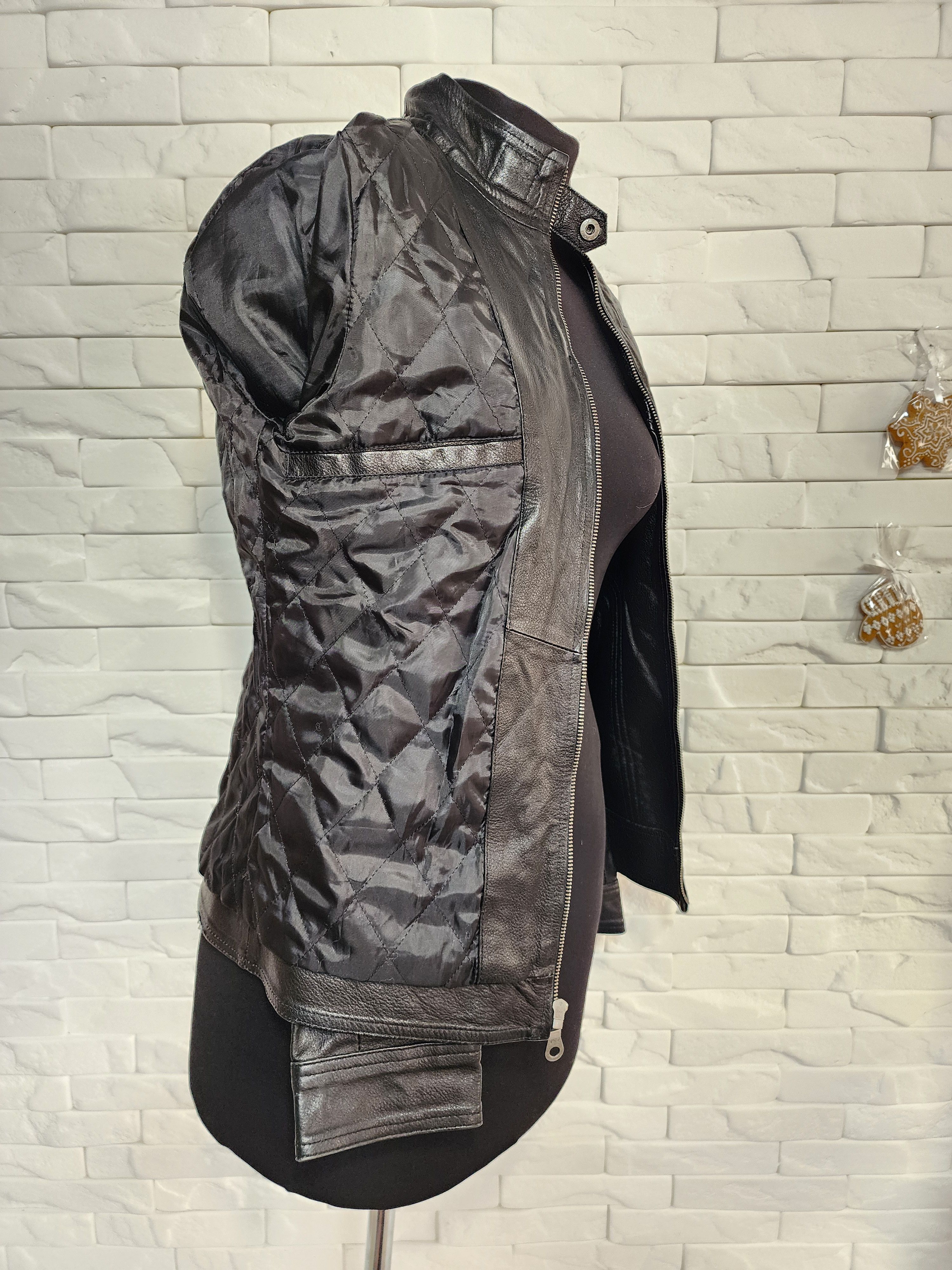 Other Black Leather Women's Jacket: Zippered Sport Style. Size XS / US 0-2 / IT 36-38 - 9 Thumbnail