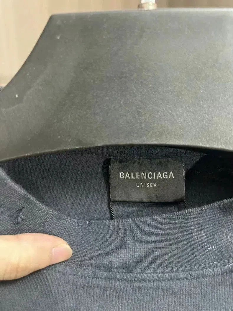 Balenciaga Balenciaga Black Distressed Logo T-shirt. Size US XS / EU 42 / 0 - 2 Thumbnail