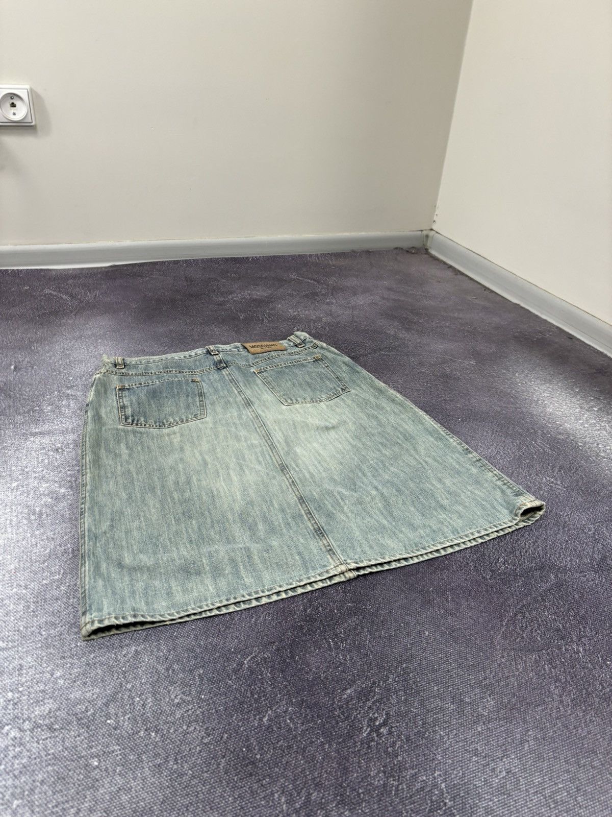 Moschino Vintage Moschino Women’s Y2K Hype Luxury Denim Skirt Size 32" / US 10 / IT 46 - 4 Thumbnail