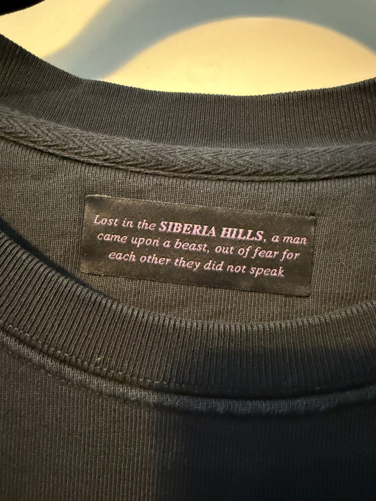 Siberia Hills Siberia Hills Dark Queen Crewneck Size US S / EU 44-46 / 1 - 3 Thumbnail