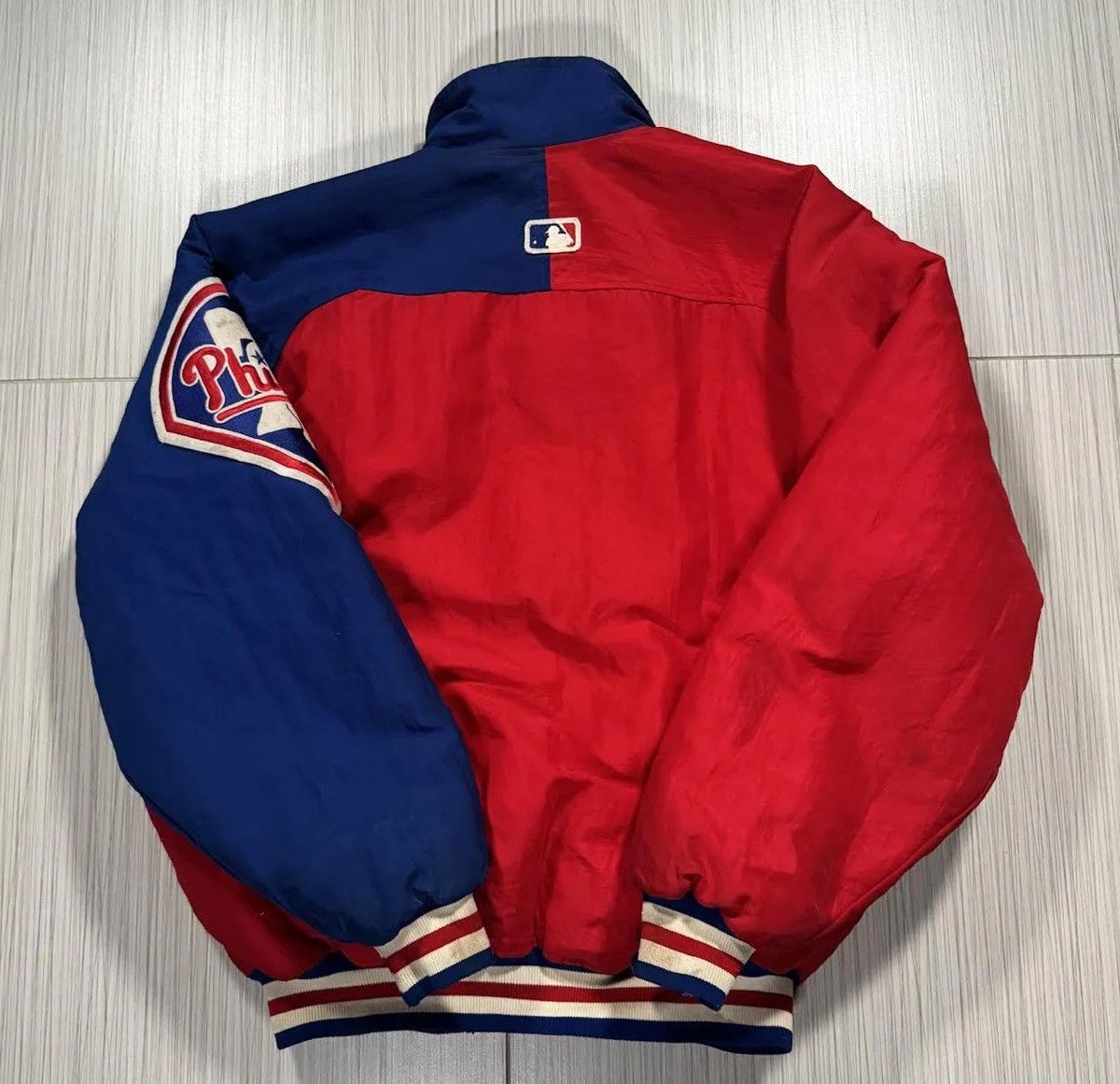 Starter Vintage Starter Philadelphia Phillies Two Toned Jacket Sz L Size US L / EU 52-54 / 3 - 3 Thumbnail