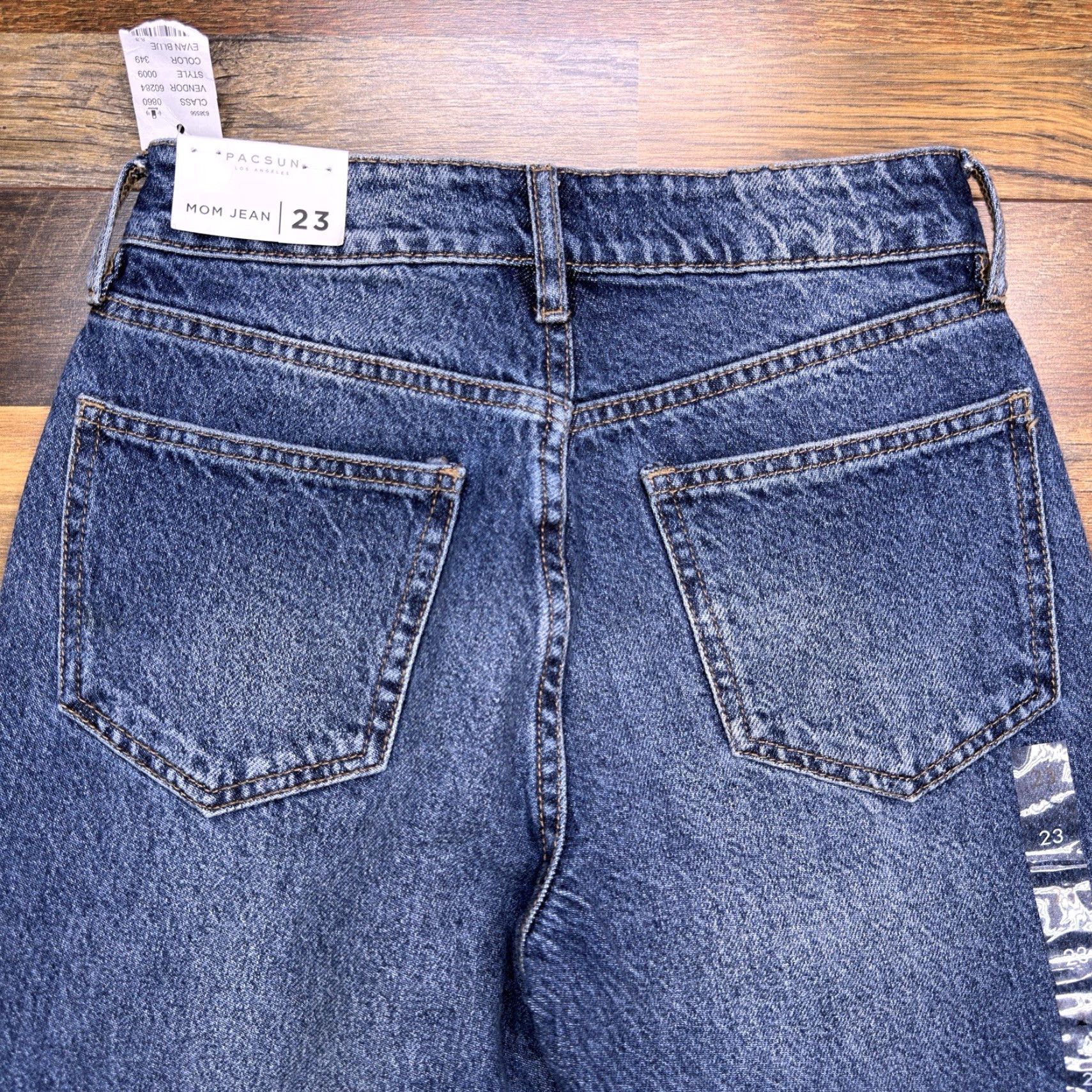 Pacsun Pacsun Mom Jeans 23 Mid Rise Evan Blue New Jeans Women 100% Cotton Medium Wash 5-Pocket Reg Fit Denim Bag? Size 40" / US 18 - 7 Thumbnail