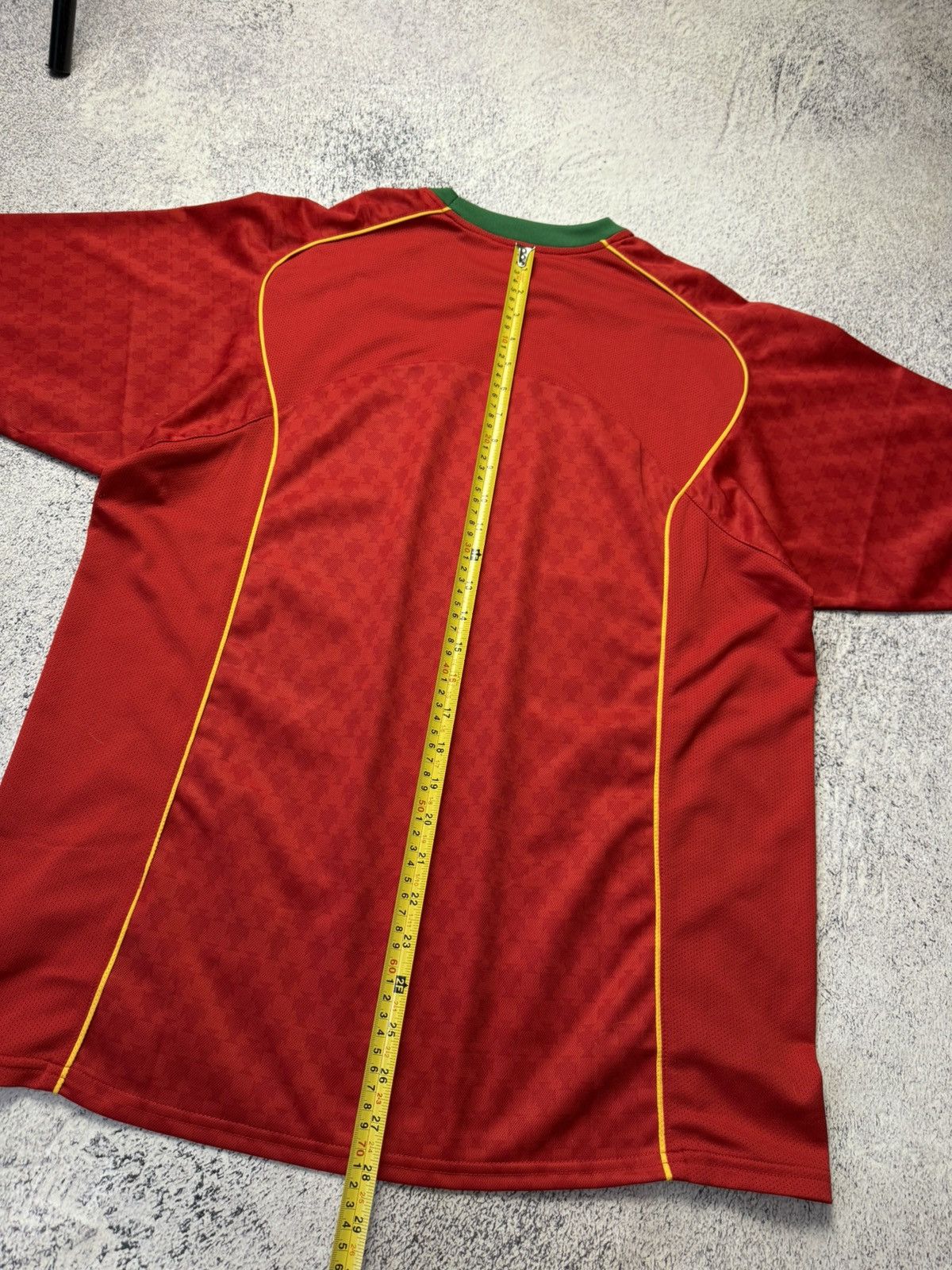 Nike Vintage Nike Portugal 2004 Home Football Shirt Soccer Jersey Size US L / EU 52-54 / 3 - 20 Thumbnail