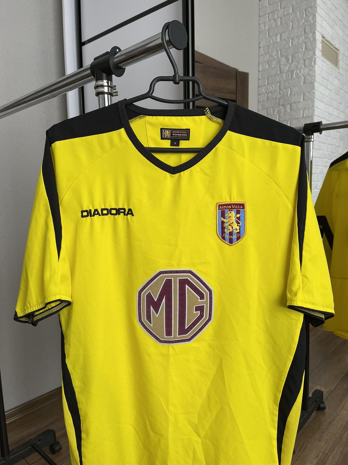 Diadora 2003/2004 Diadora Aston Villa Vintage Soccer Jersey T-Shirt Size US M / EU 48-50 / 2 - 5 Thumbnail