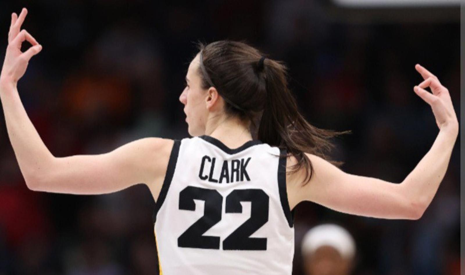 Nike Caitlin Clark (Nike)-(Iowa)-(Hawkeyes)-(White)-(Jersey)-$65 Size US M / EU 48-50 / 2 - 8 Thumbnail