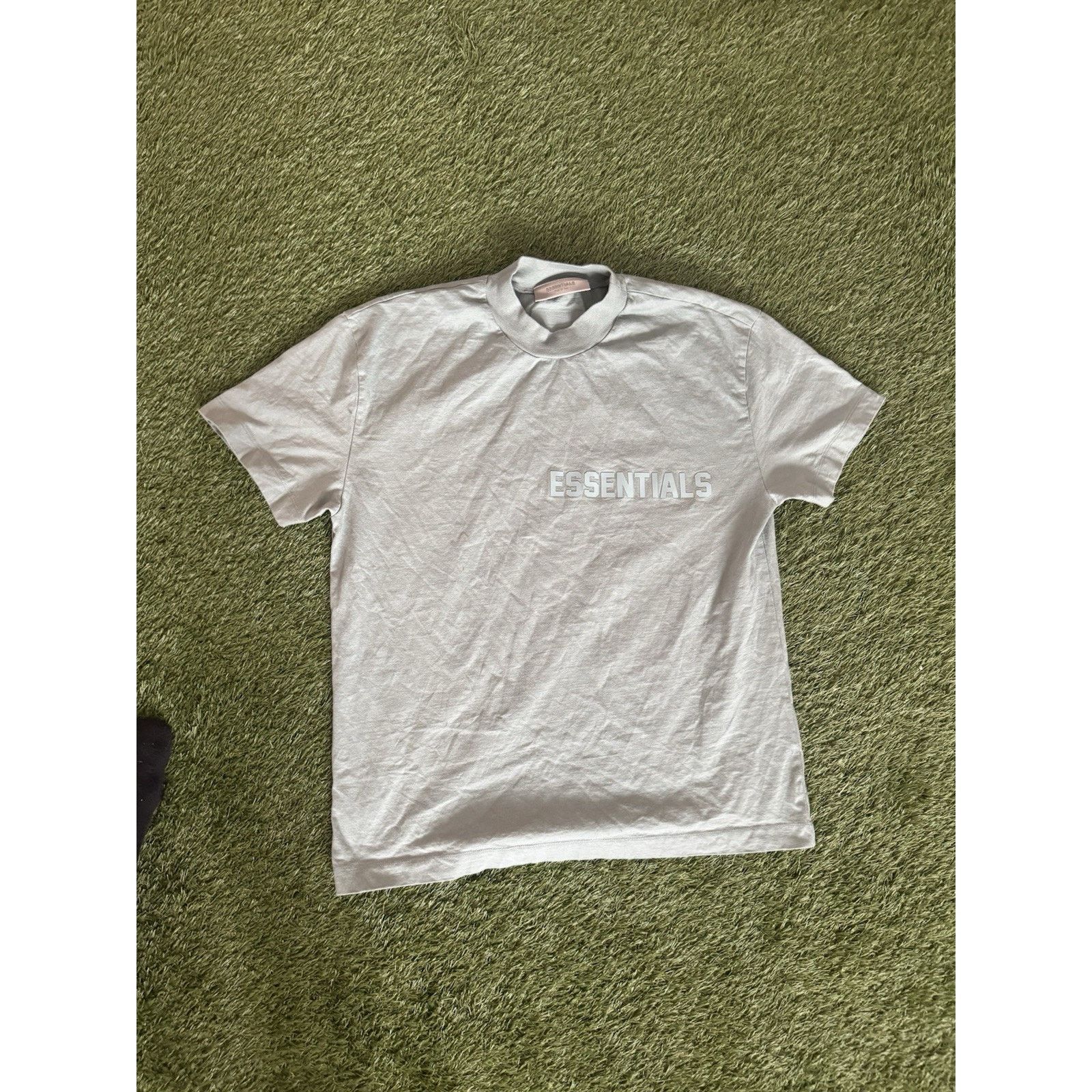 Fear of God Fear Of God Essentials Shirt Mens Small Green Logo Graphic Size US S / EU 44-46 / 1 - 1 Thumbnail