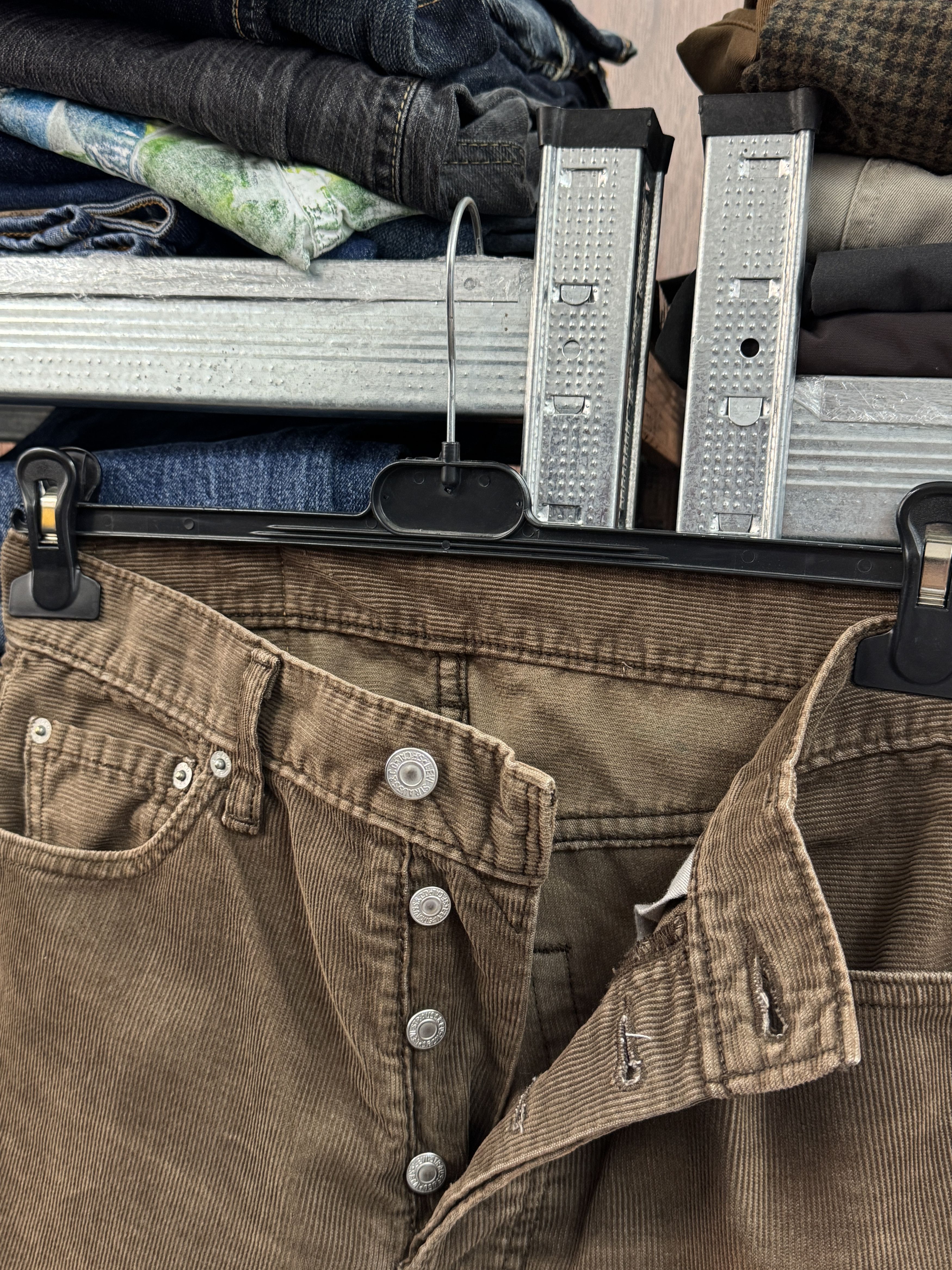 Levi's Levis 401 Vintage Velvet Corduroy Pant W30 L32 Size US 30 / EU 46 - 6 Thumbnail