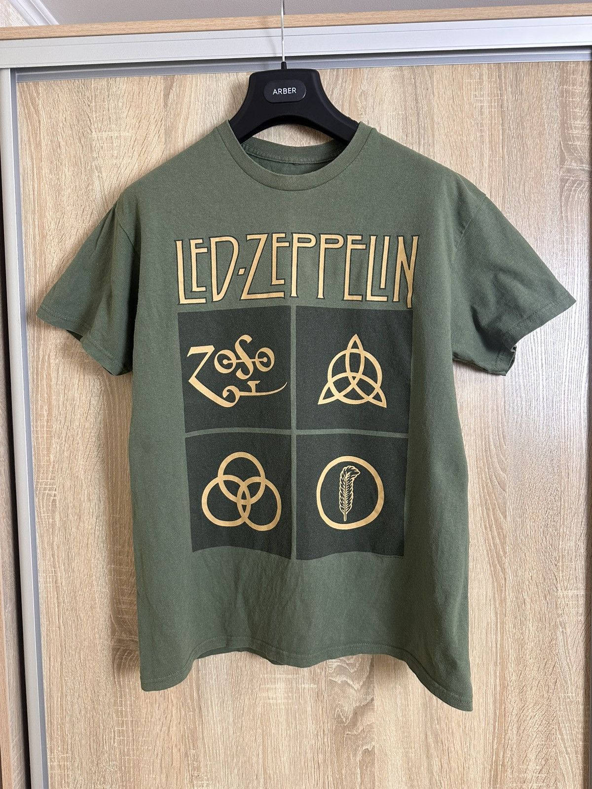 Band Tees 🔥 Led Zeppelin IV Zoso Album Rock Band T Shirt Vintage Y2K Size US L / EU 52-54 / 3 - 1 Thumbnail
