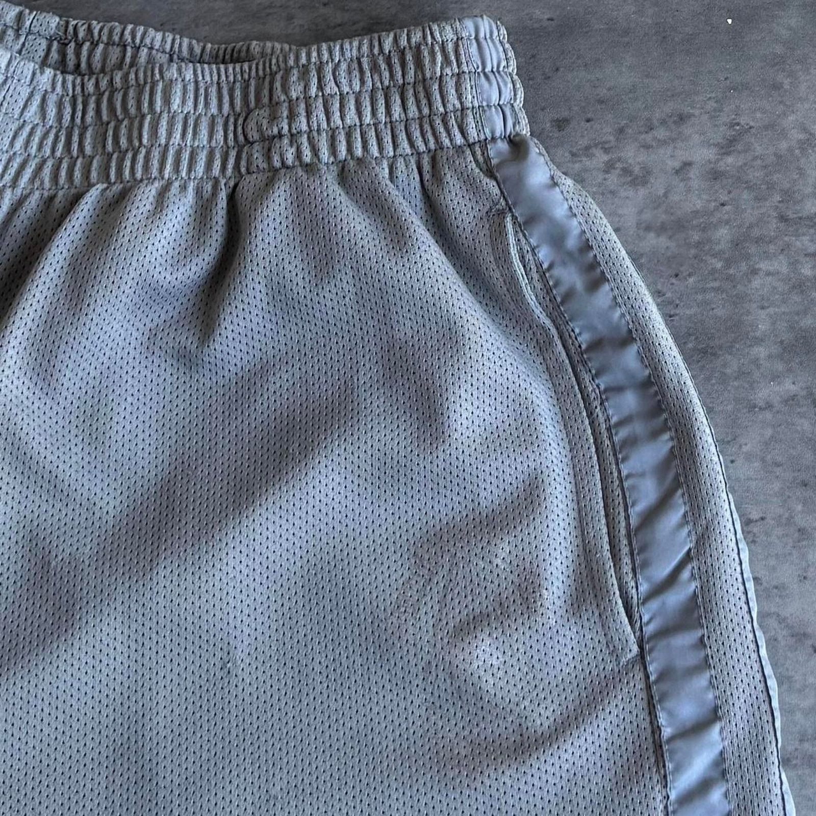 Vintage Vintage Y2K National Guard Baggy Grey Essential Sweatpants Size US 31 - 3 Thumbnail