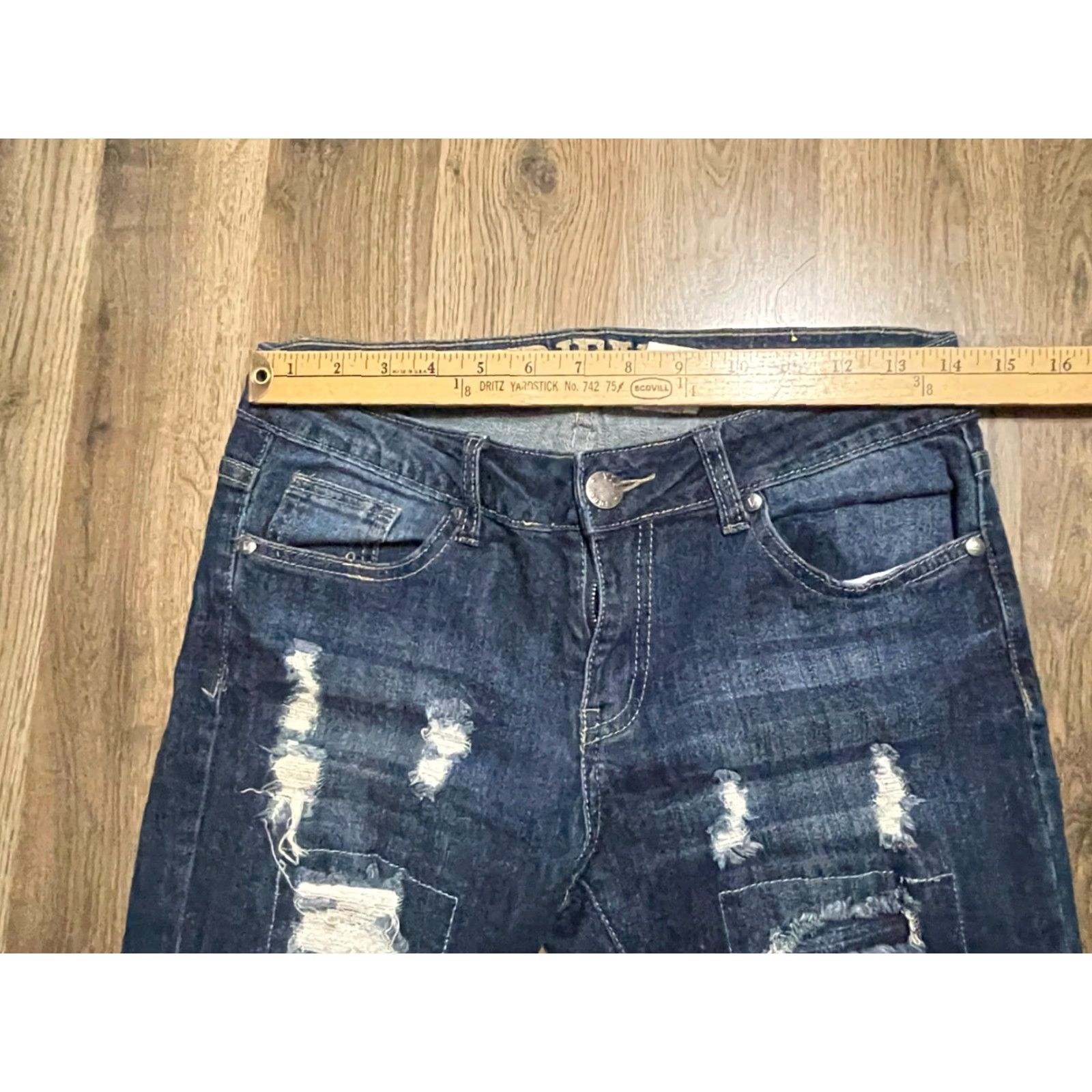 Vintage VIP Jeans Womens Jeans, 5/6, Blue Denim, Distressed, Straight Leg, Pockets, 30in Inseam, Regular Fit, Junior Size Size 27" / US 4 / IT 40 - 5 Thumbnail